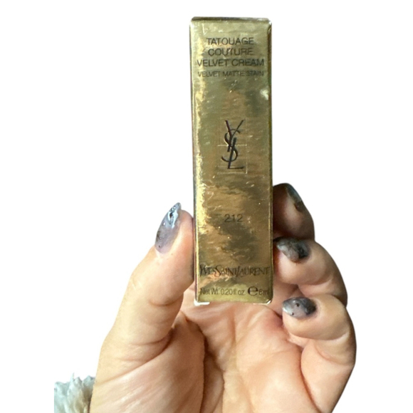 Yves Saint Laurent Glossy Stain Lip Gloss - Vibrant Brick red - Picture 3 of 3